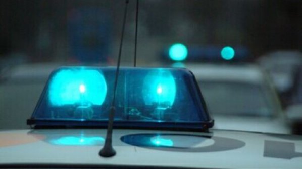 Пиян шофьор удари лекия си автомобил в магазин за осветителни тела в Хасково