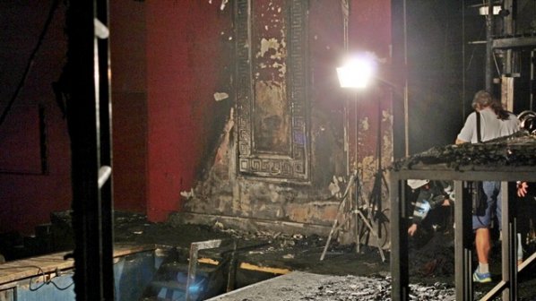 Късо съединение е вероятната причина за пожара в Драматичния театър в Пловдив