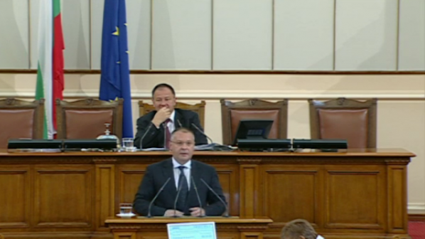 Станишев: Кой спа, по време на договарянето на европарите за 2014-2020 г.?