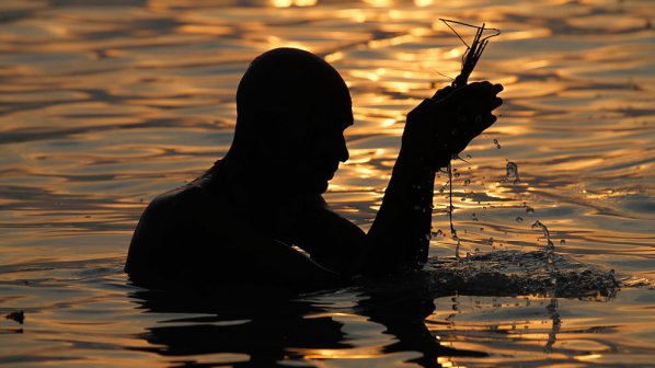 17 индуси се удавиха на религиозен фестивал в Делхи