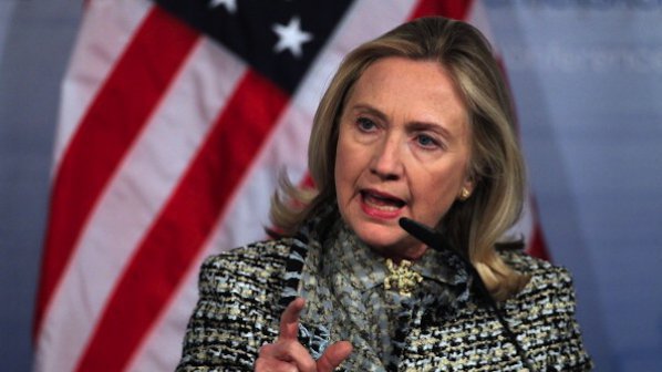 Клинтън се колебае дали да се кандидатира за президент на изборите през 2016 г.