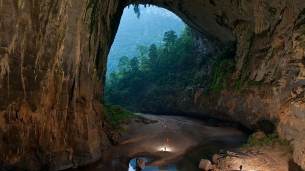 Най-голямата пещера в света отвори за посетители (снимки)