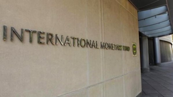 МВФ: Няма опасност за фискалната стабилност на България