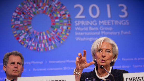 МВФ скочи на САЩ заради реформи