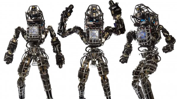 Новият хуманоиден военен робот Atlas не дава да бъде бутнат