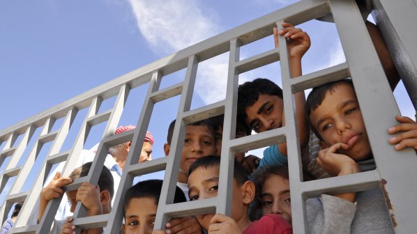 Франция е приела 3000 сирийски бежанци