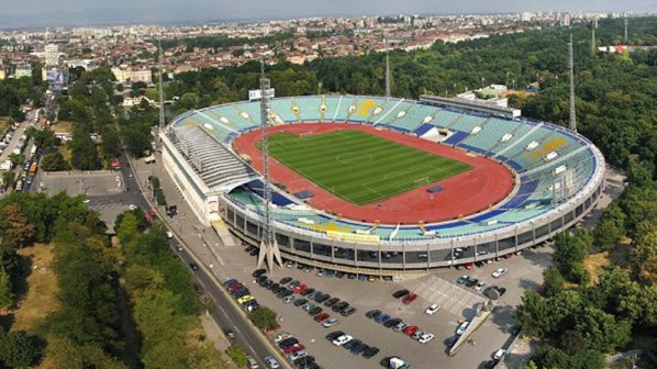 В 14-ата минута на България-Чехия стадионът ще гърми &quot;Оставка за Орешарски&quot;