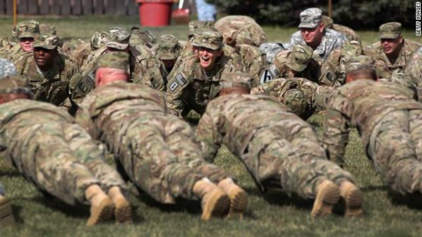 US войници си правят липосукция, за да минат тестовете в Пентагона