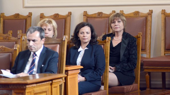 Орешарски и 9 министри в парламентарния контрол