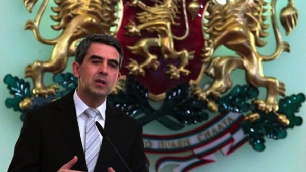 Плевнелиев: Призовавам управляващите да чуят гласовете на протестите
