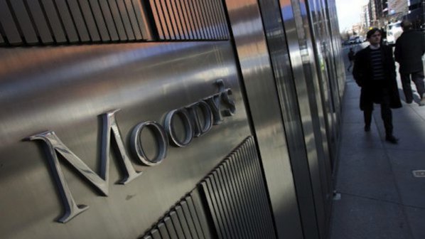 Moody's повиши кредитния рейтинг на Гърция