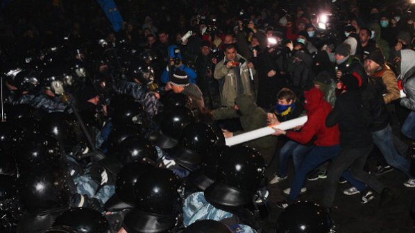 Шефът на полицията в Киев хвърли оставка