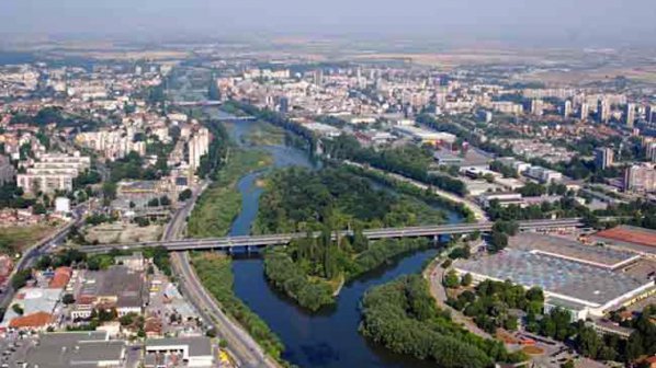 Община Пловдив планира строеж на модерен мост над река Марица