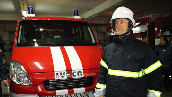 Обучават пожарникарите да оказват и първа медицинска помощ