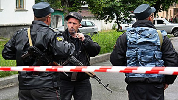 Две ченгета застреляни в Москва