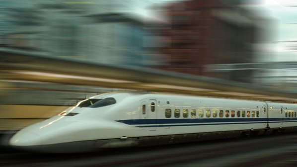 Франция и Испания вече са свързани с пряк високоскоростен влак