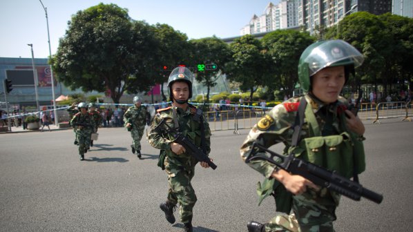 16 души загинаха при етнически сблъсъци в Китай