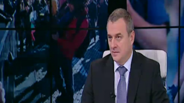 Йовчев: Омразата на протестиращите минава всички граници (видео)