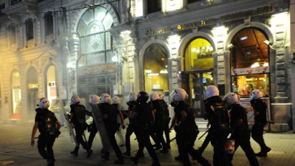 Полицейски скандал разтресе Турция