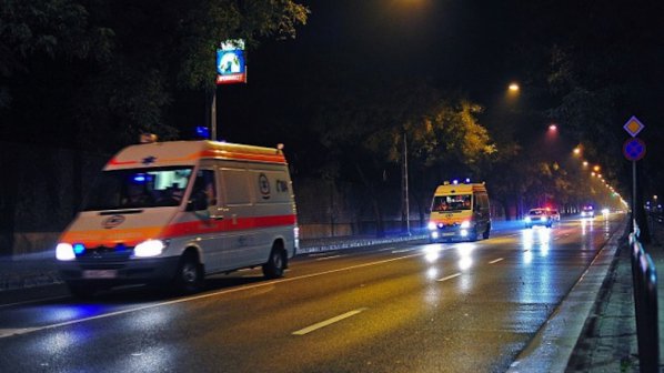 Българска кола катастрофира в Скопие, има 4-ма ранени