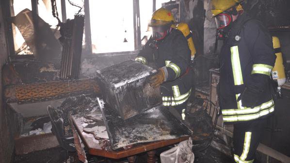 Общински съветник от Хасково подпали дома си (снимки)
