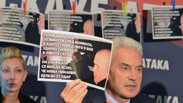 Волен Сидеров подаде жалба срещу полицай Костадин Колев
