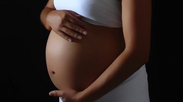 51-годишна жена бременна с близнаци в Русе