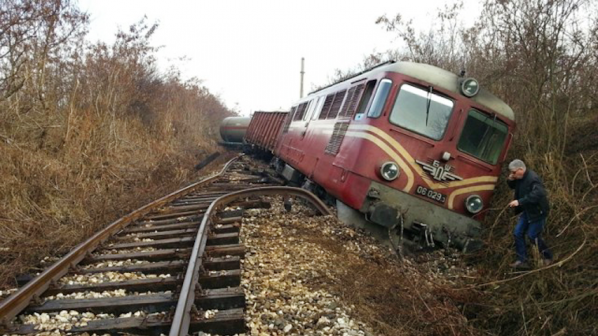Експерт: Ако влакът, който дерайлира беше пътнически, щеше да има жертви
