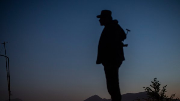 Афганистански полицай застреля шестима колеги