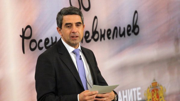 Референдумът няма да струва нищо на гражданите, обяви Плевнелиев