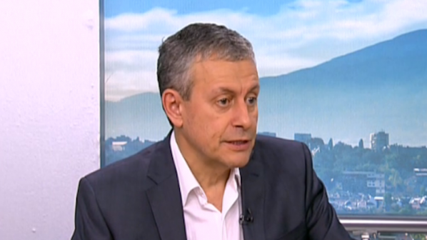 Соломон Паси: В България повечето премиери са стюардеси