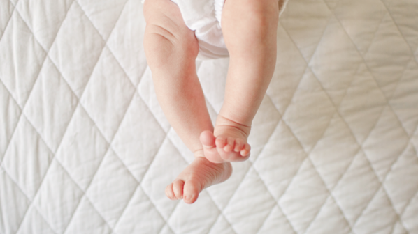 Тримесечно бебе почина осем дни след ваксина