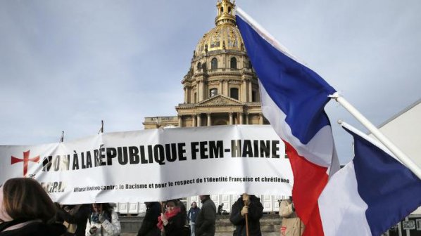 В Париж се проведе демонстрация срещу &quot;Фемен&quot;