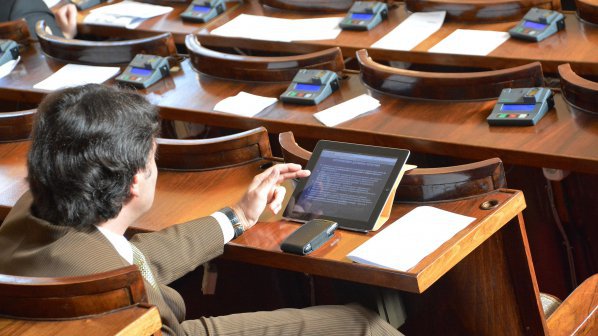Депутатите отхвърлиха ветото върху Закона за лекарствените продукти (обновена)