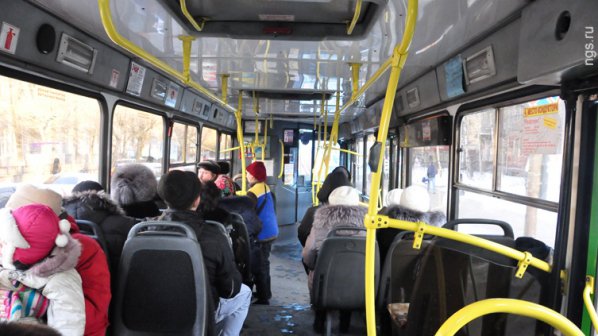 Шофьор на автобус удари в лицето пътник, направил му забележка