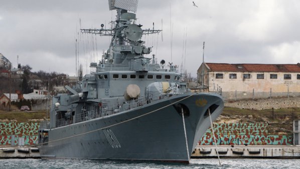 Украинският военен флот се изтегля от Крим към Одеса
