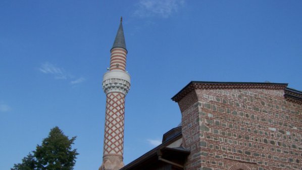 Вдигат джамия в Горна Оряховица с дарение от Турция
