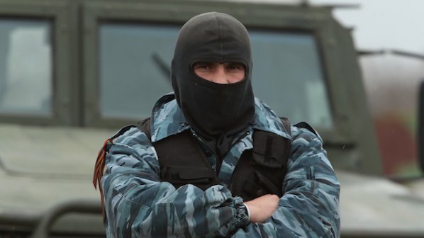 Руската армия затяга хватката в Крим