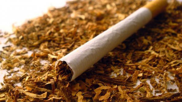Спипаха гръцки ТИР, натъпкан с контрабанден тютюн