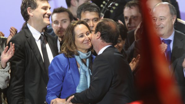Франсоа Оланд назначава майката на децата си за просветен министър