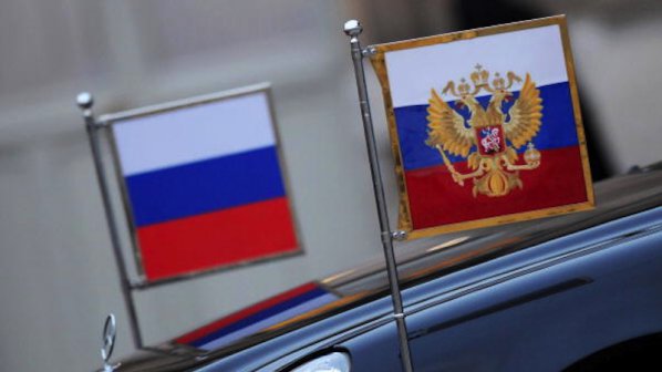 Русия обявява военен контрол в Крим