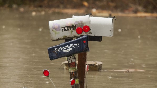 Броят на жертвите на калното свлачище в САЩ достигна 21