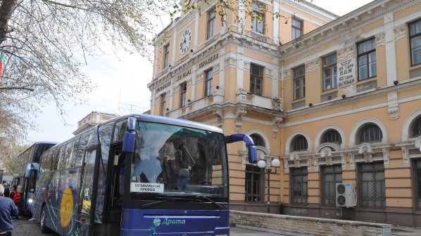 Автобуси сменят тролеите в Бургас