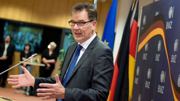 Продължават плагиатските скандали в германския кабинет