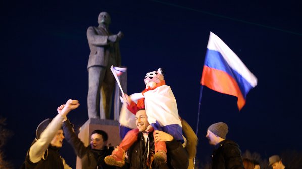 Русия прикова Крим и Севастопол