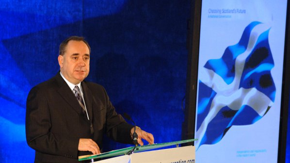 Шотландският премиер води Великобритания към разпад