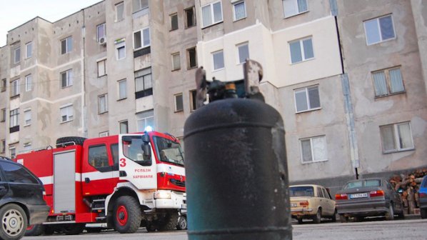Газова бутилка се е взривила във Варна