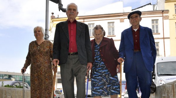 Все повече българи успяват да се пенсионират по-рано