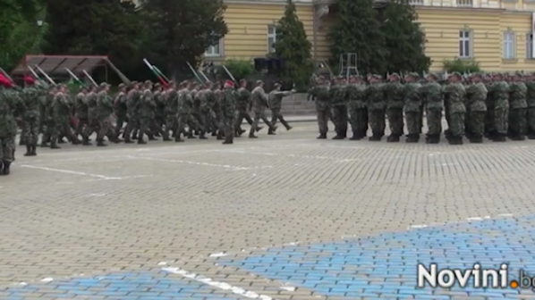 Проведе се генерална репетиция за военния парад по случай 6-ти май (видео)