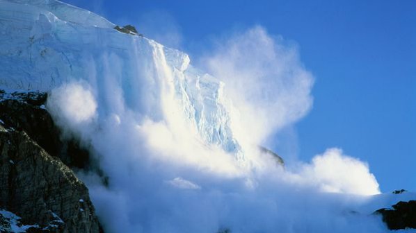 6-ма алпинисти загинаха от лавина в щата Вашингтон